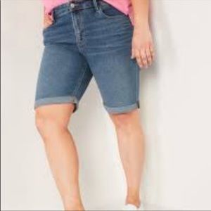 Gap Bermuda denim jean shorts size 6